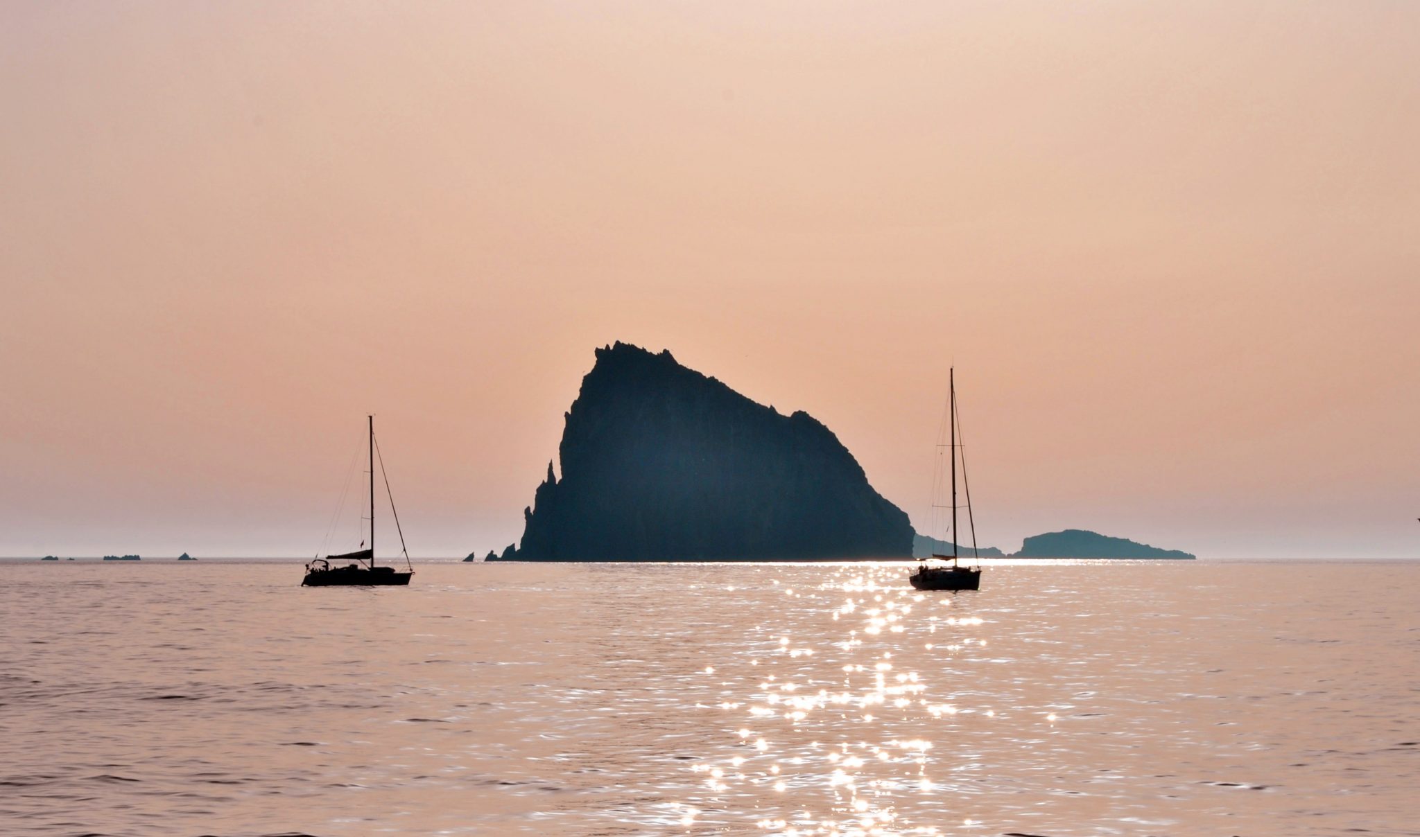 Italia - Isole - forSailing | Guidati dal - vela, vacanze, flottiglie, barche, servizi